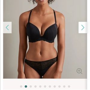 Bravissimo Alexa bra size 30hh